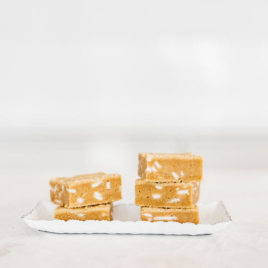 PEANUT BUTTER BLONDIES